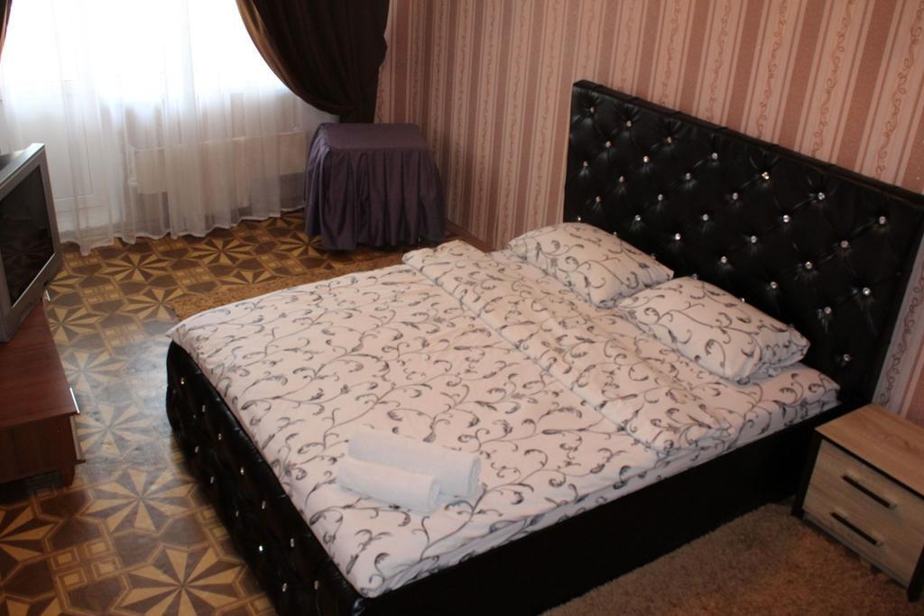 Apartment On Fastivs'Ka 2 ビーラ・ツェールクヴァ エクステリア 写真